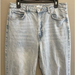 Zara The 90's Full Length Jeans Light Wash Size 10 Wide leg
